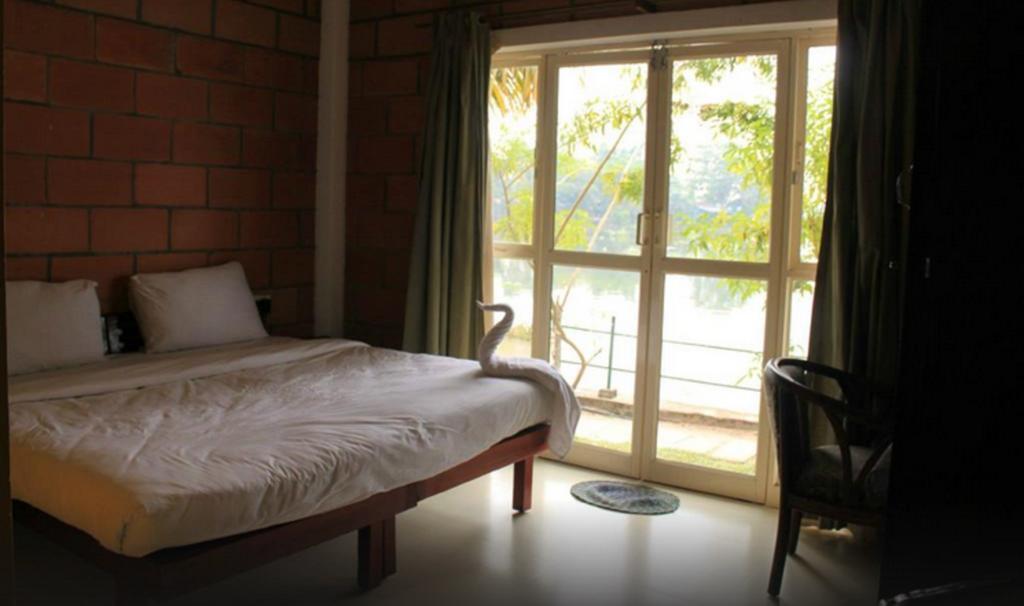 Riverine Resort Alappuzha Ngoại thất bức ảnh