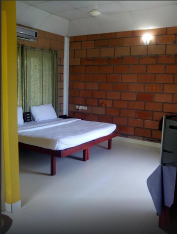 Riverine Resort Alappuzha Ngoại thất bức ảnh